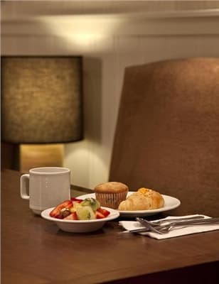 Banff Aspen Lodge - Breakfast Room X3