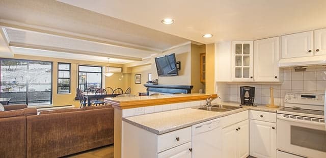 Carleton Lodge