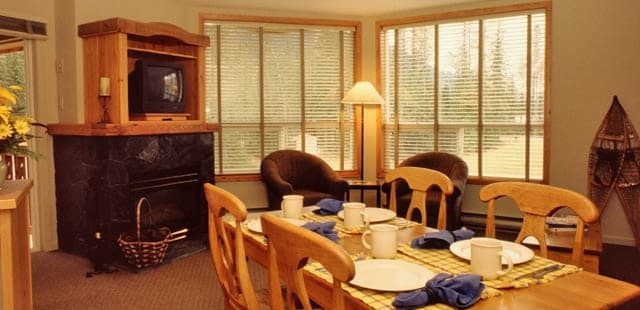 Polar Peak Lodge