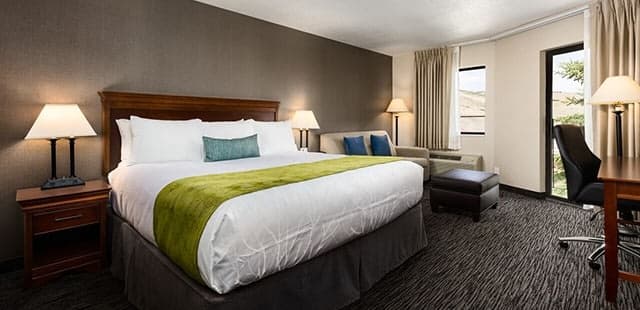 Best Western Plus Landmark Inn