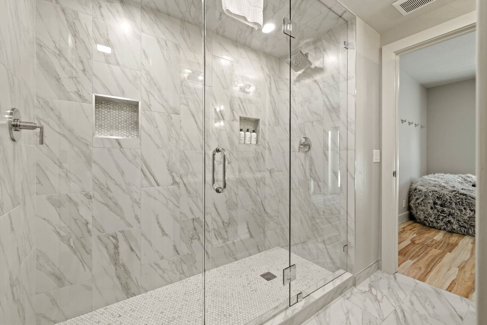 Walk-In Dual Head Shower -  3/4 Bathroom By Hot Tub Area