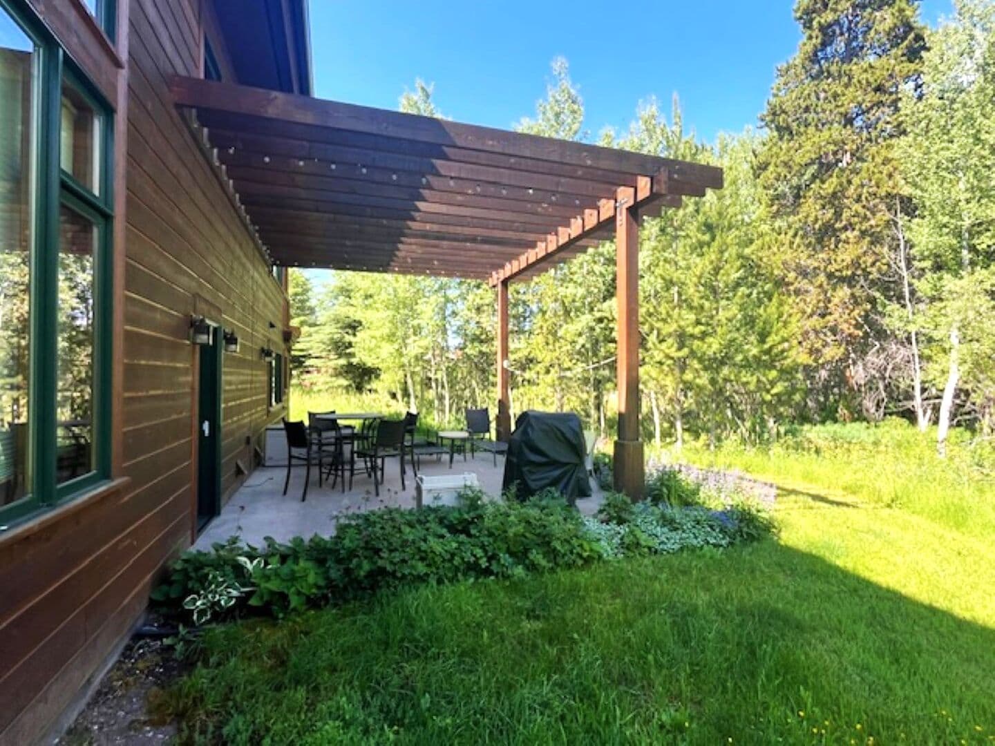 Summer Deck with gas bbq