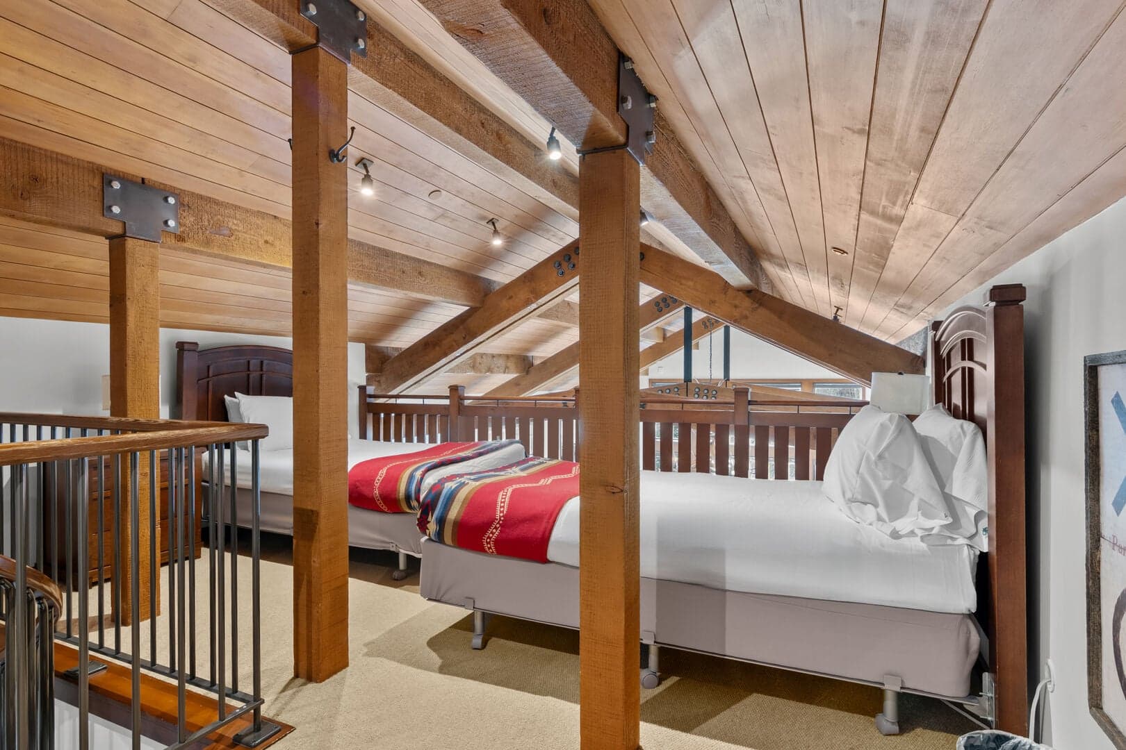 Loft with two Twin beds