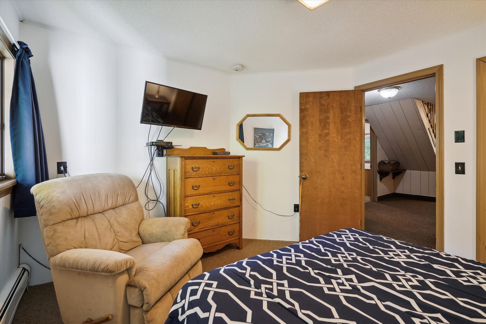 Queen bedroom on lower level