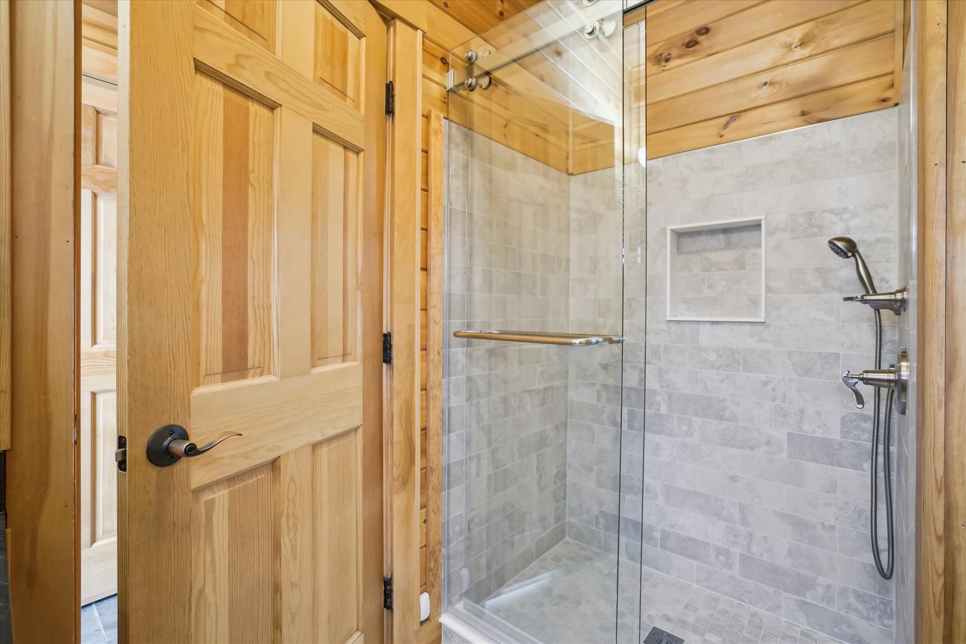 Tub/shower combo