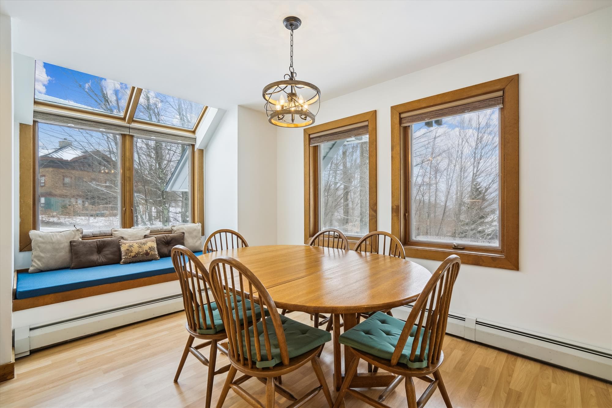 Enjoy your meal while all of the natural light surrounds you.