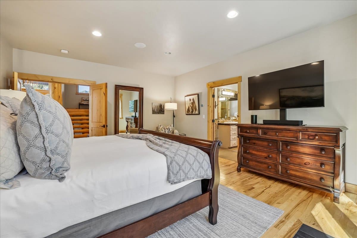 Bedroom - Frisco Fling - Frisco Vacation Rental