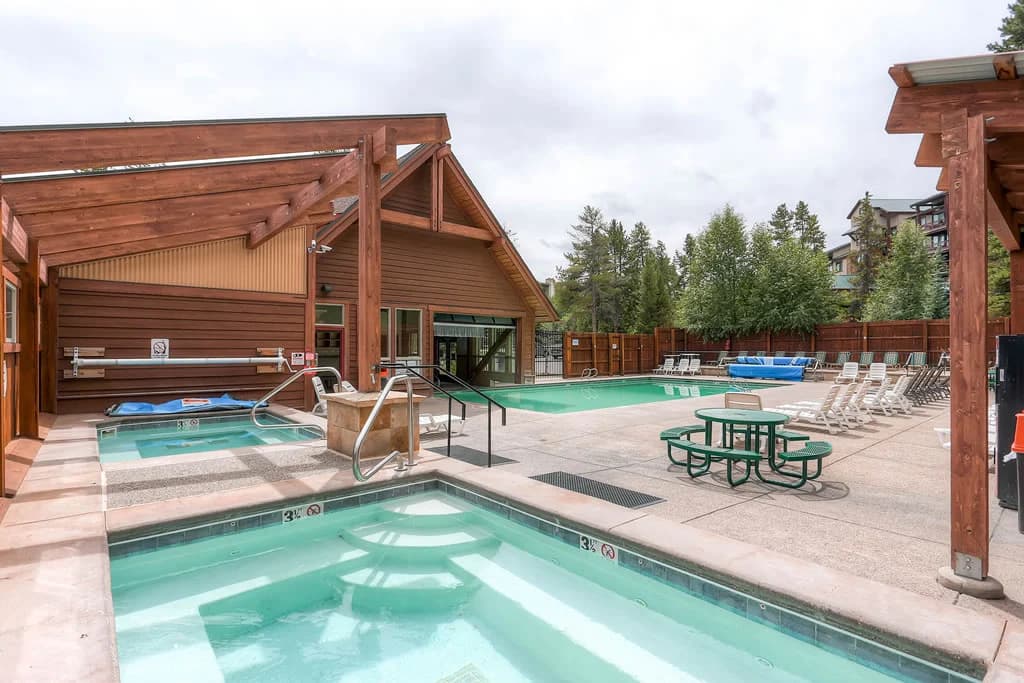 Upper Village Hot Tubs & Pool - 4 O'Clock Lodge D27 - Breckenridge Vacation Rental