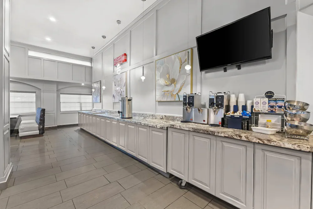 Breakfast area
