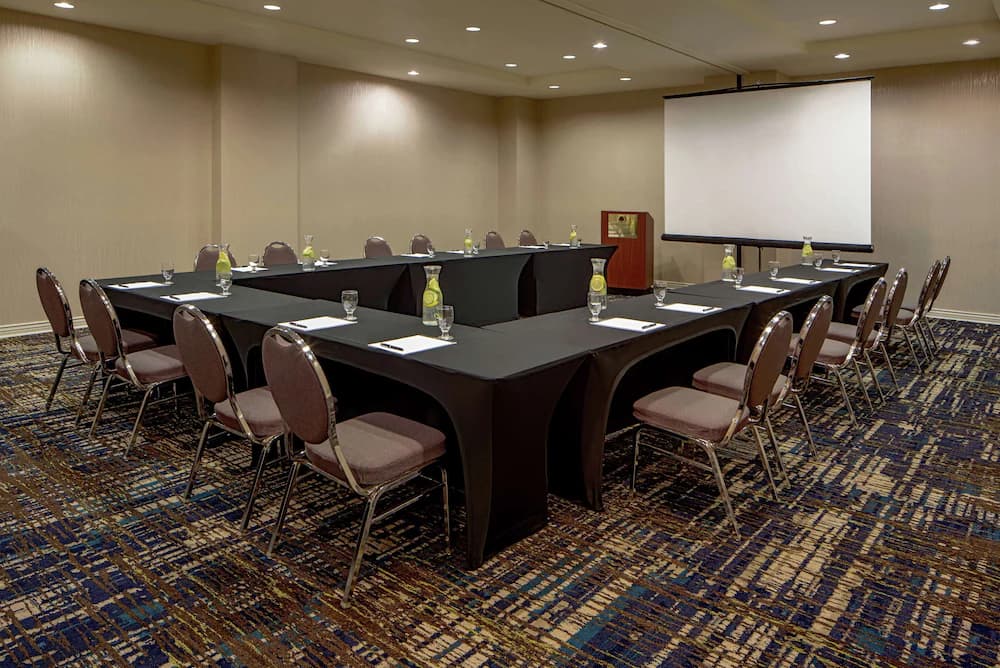 Meeting facility