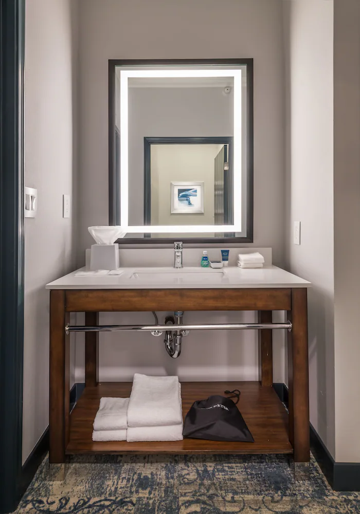 Bathroom sink