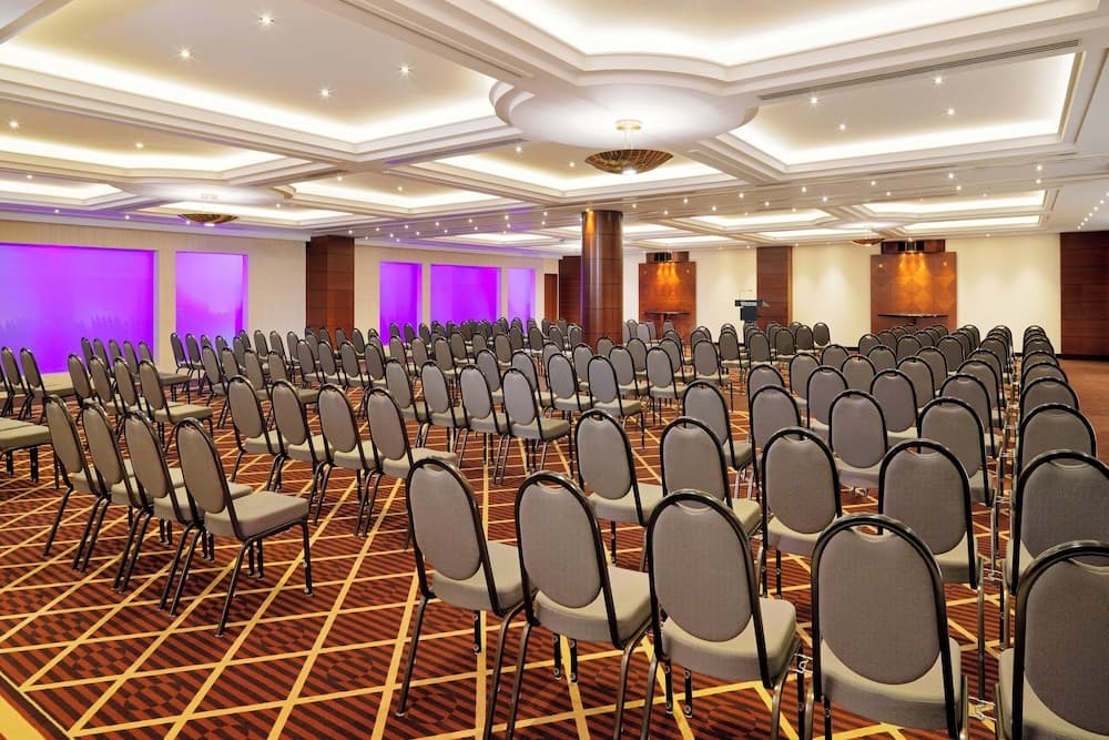 Meeting facility