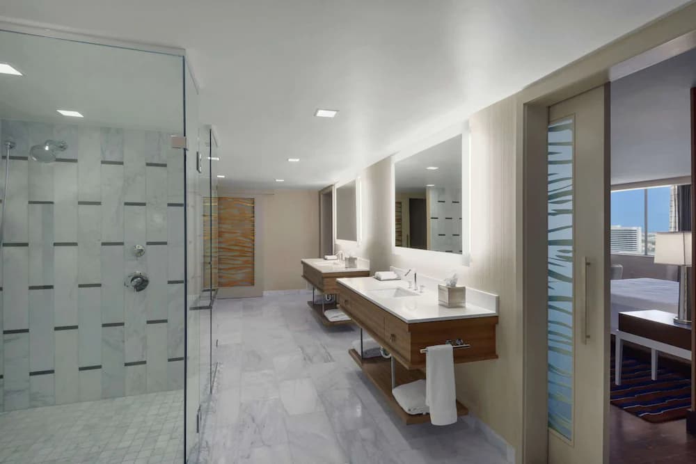 Bathroom shower