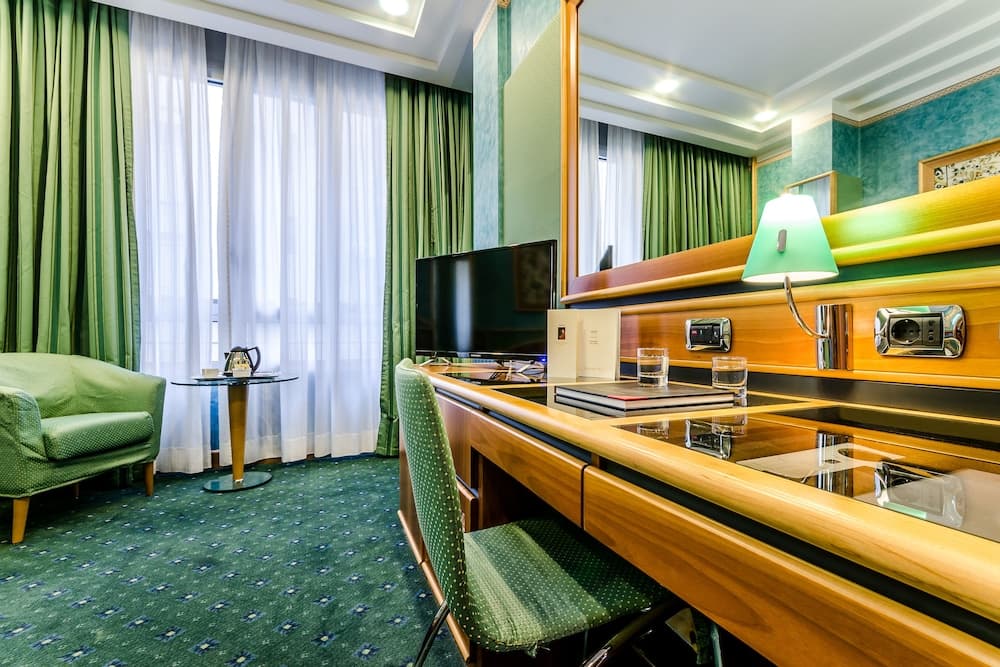 Room amenity