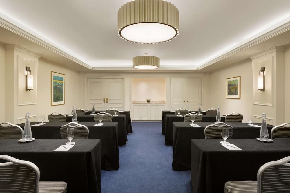 Meeting facility