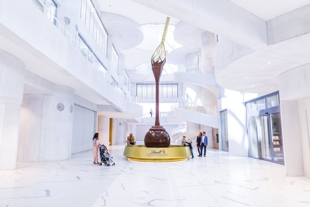 Theme park shuttle