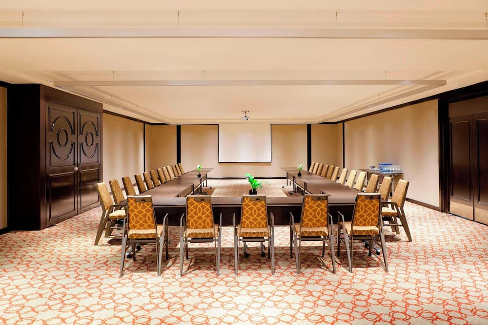 Meeting facility
