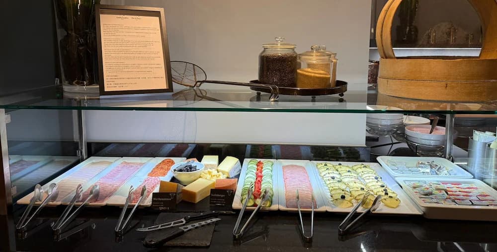 Breakfast buffet