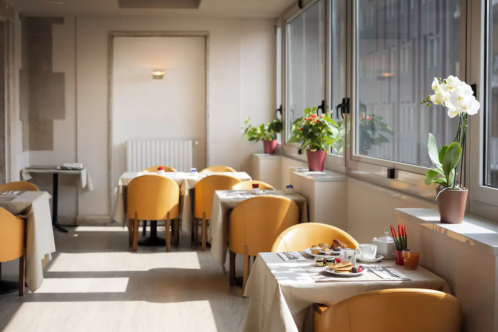 Breakfast area