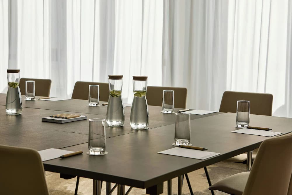 Meeting facility