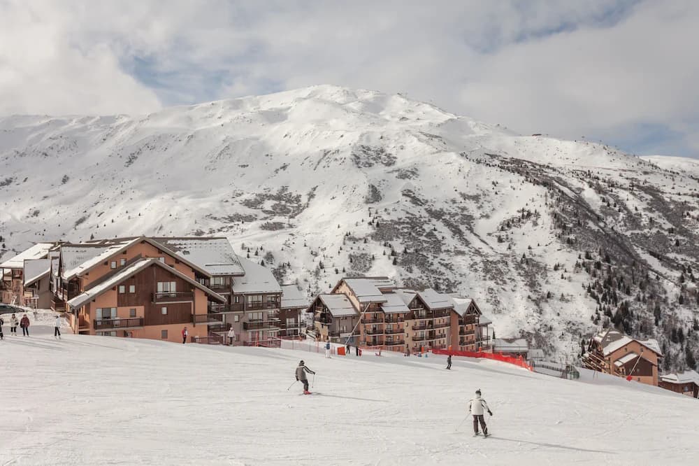 Snow and ski sports
