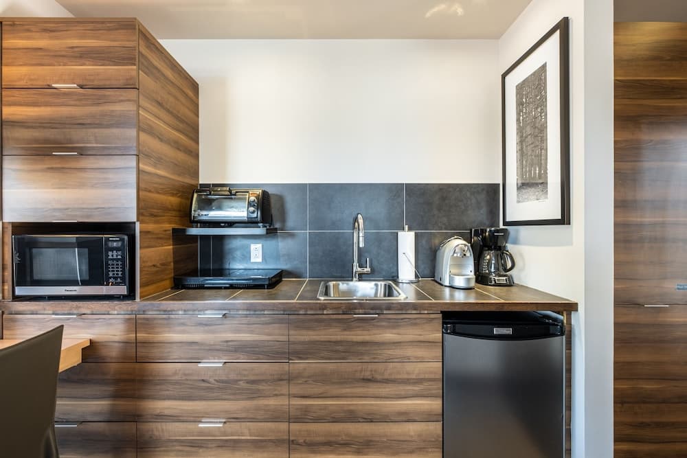 Private kitchenette