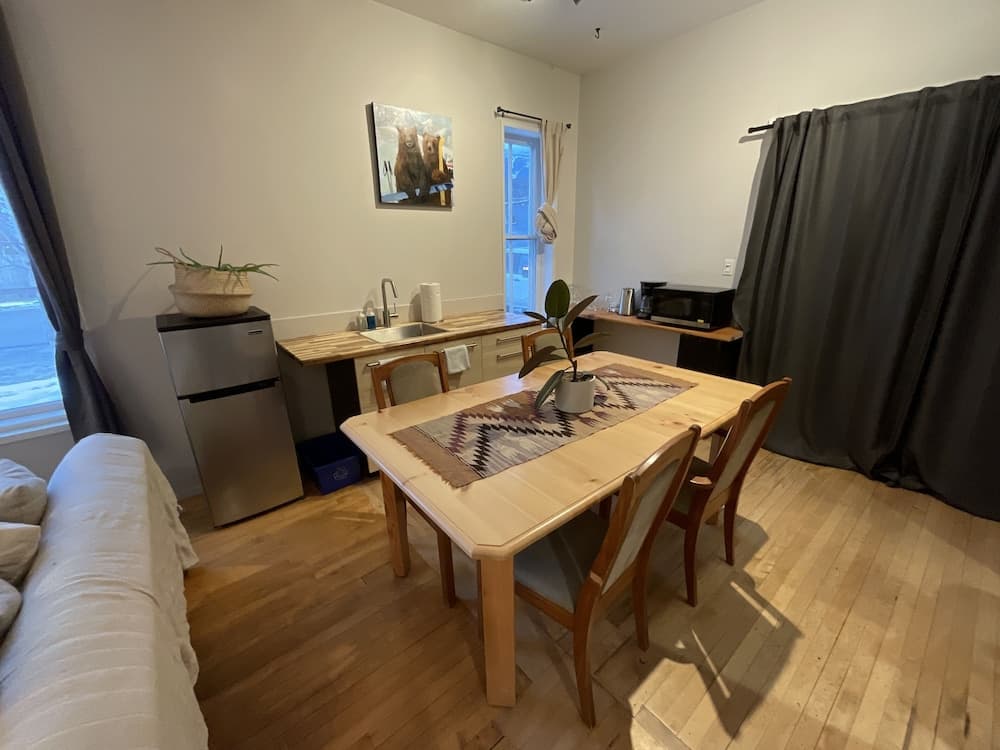 In-room dining