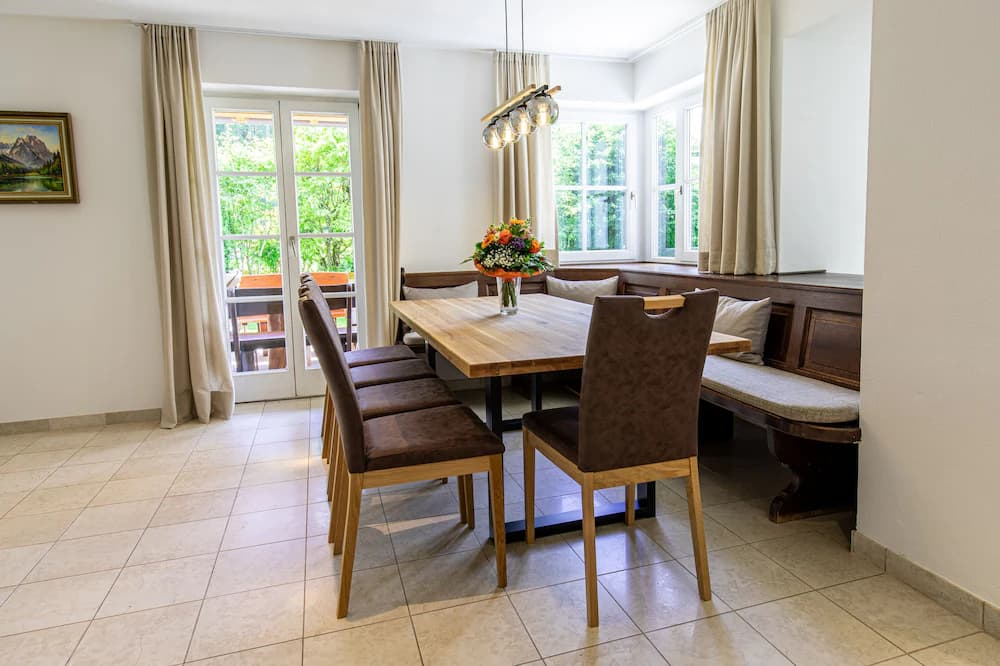 In-room dining
