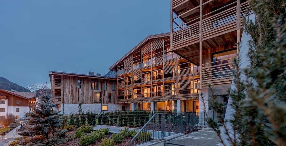 Front of property - evening/night