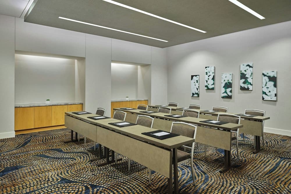 Meeting facility