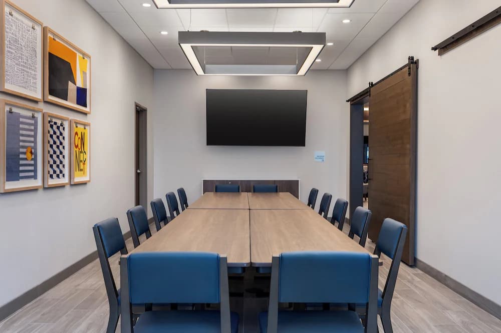 Meeting facility