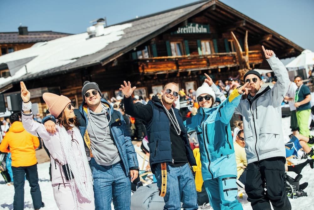 Snow and ski sports