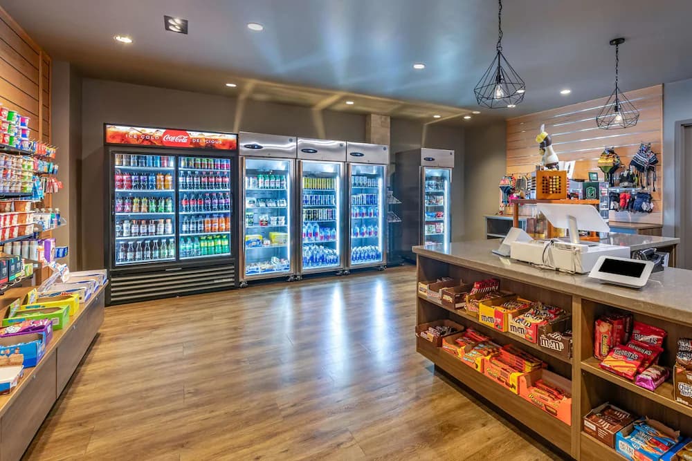 Snack bar
