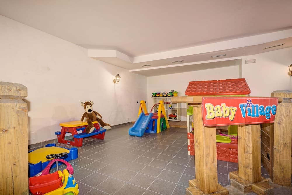 Children's play area - indoor