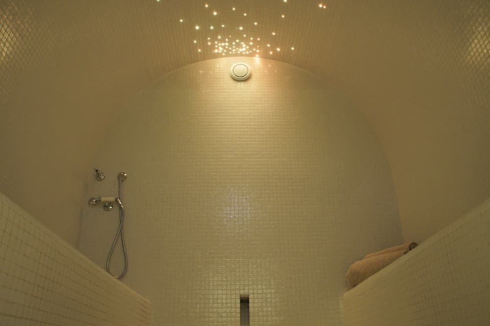 Steam room