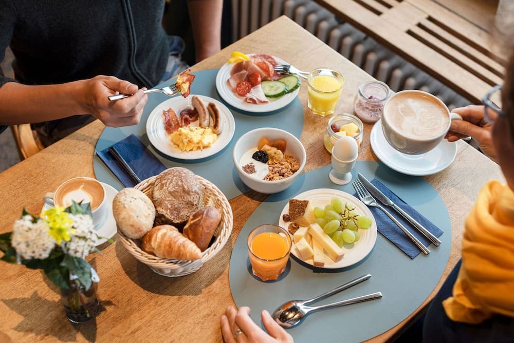 Breakfast meal