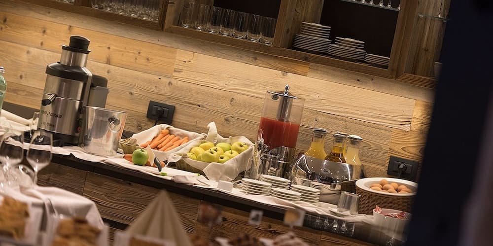 Food court