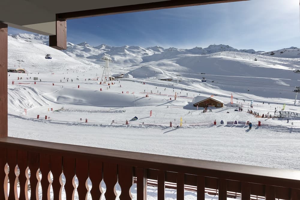 Snow and ski sports