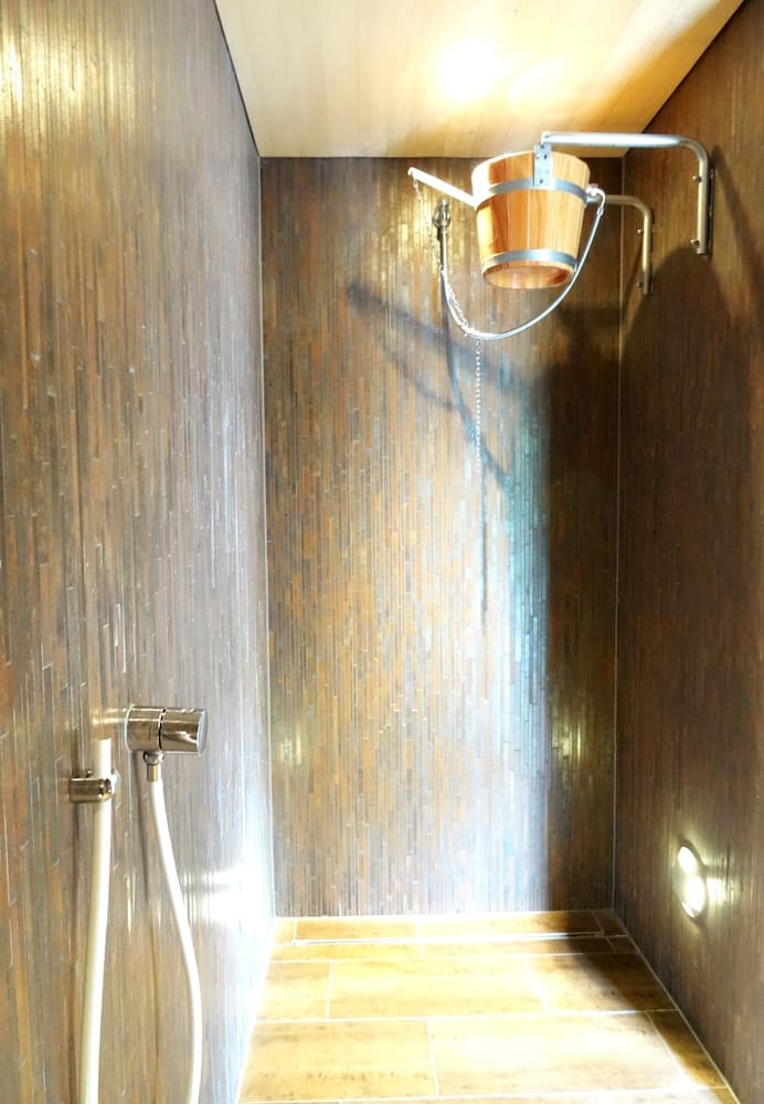 Steam room