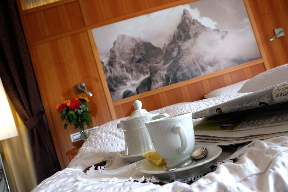 Room service - dining