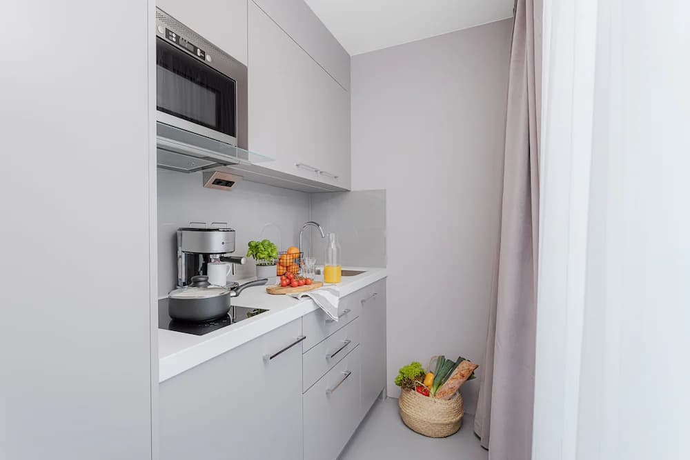 Private kitchenette