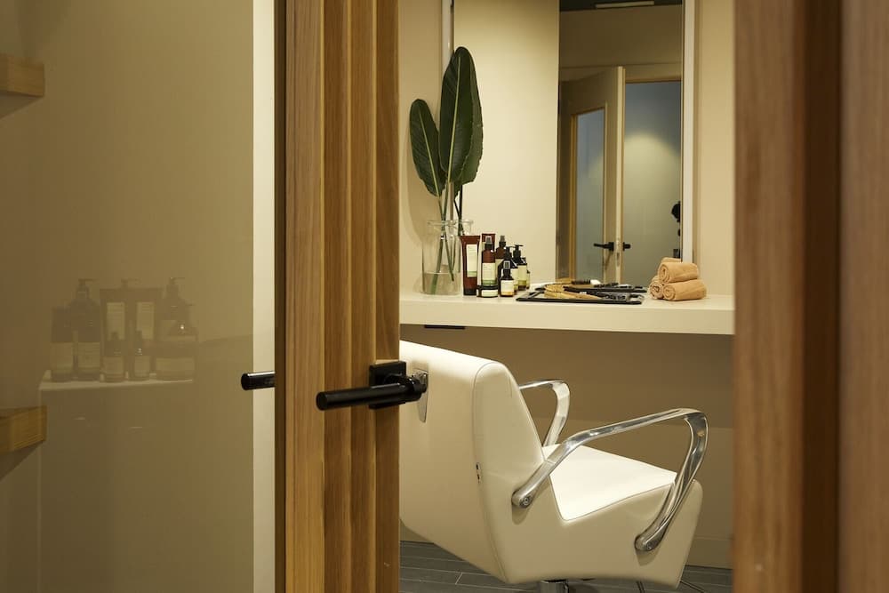 Hair salon