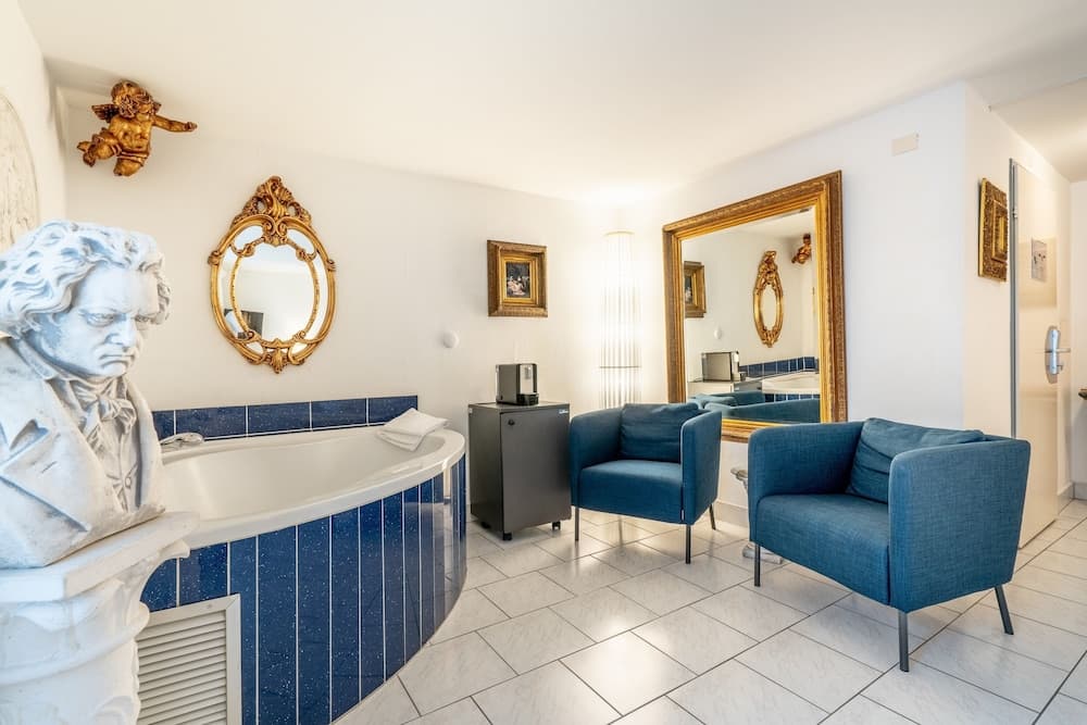Jetted tub