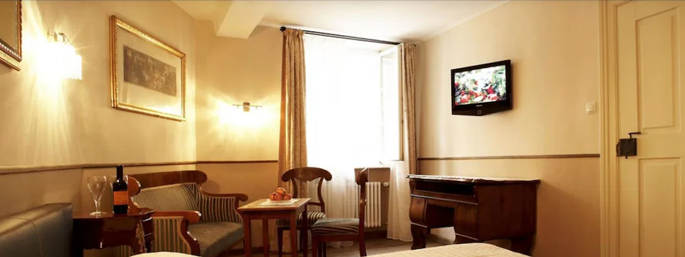 Room amenity
