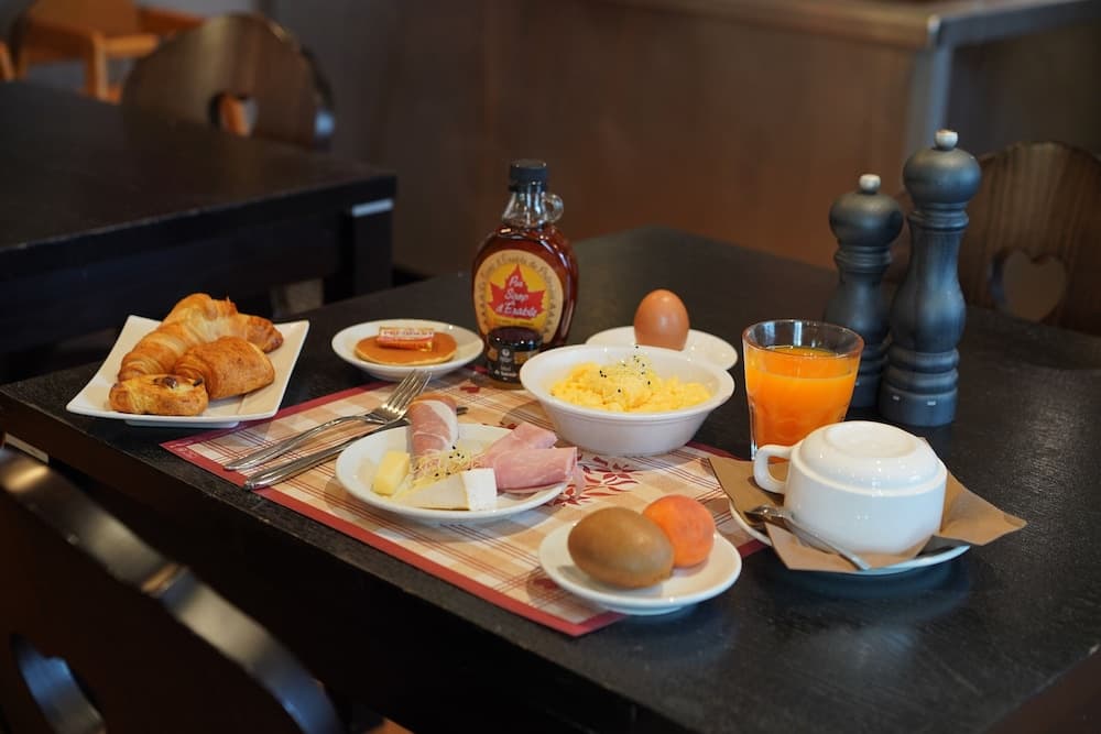 Breakfast meal