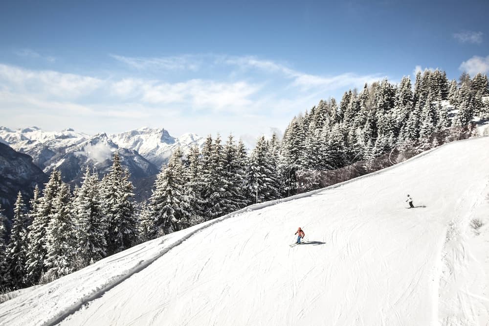 Skiing