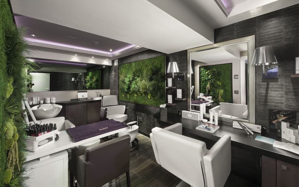 Hair salon