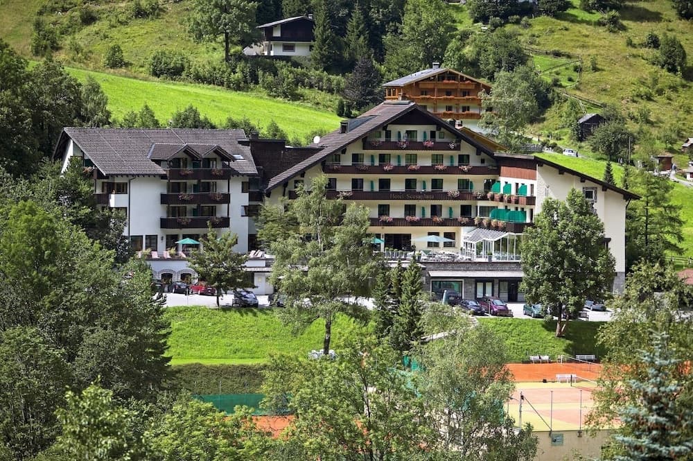 Primary image