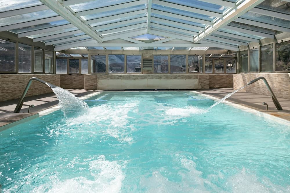 Rooftop pool