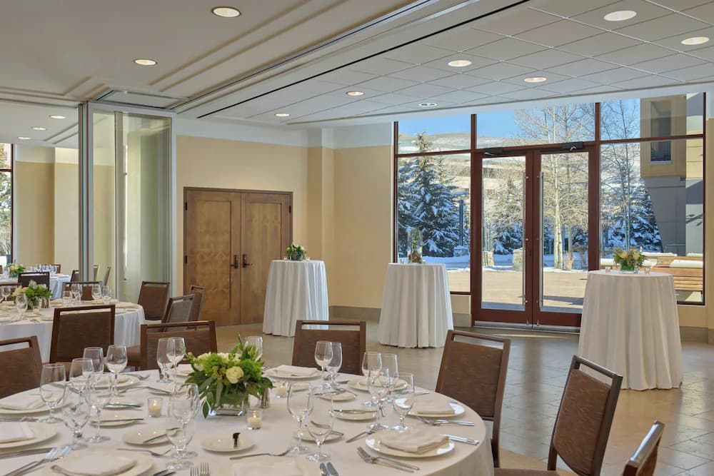 Meeting facility